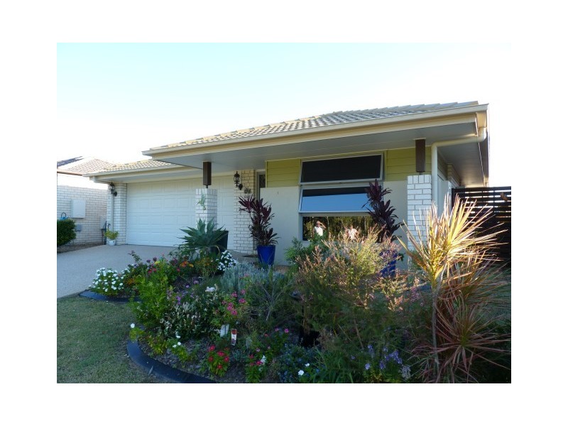 12 Roebuck Street, Urraween QLD 4655