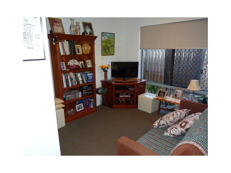 12 Roebuck Street, Urraween QLD 4655