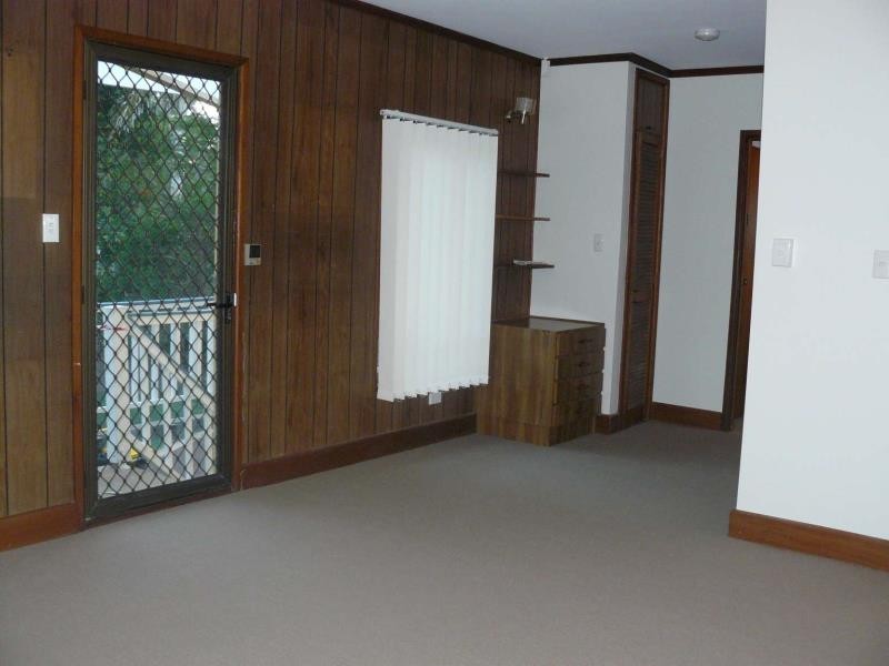 76 Esplanade, Point Vernon QLD 4655