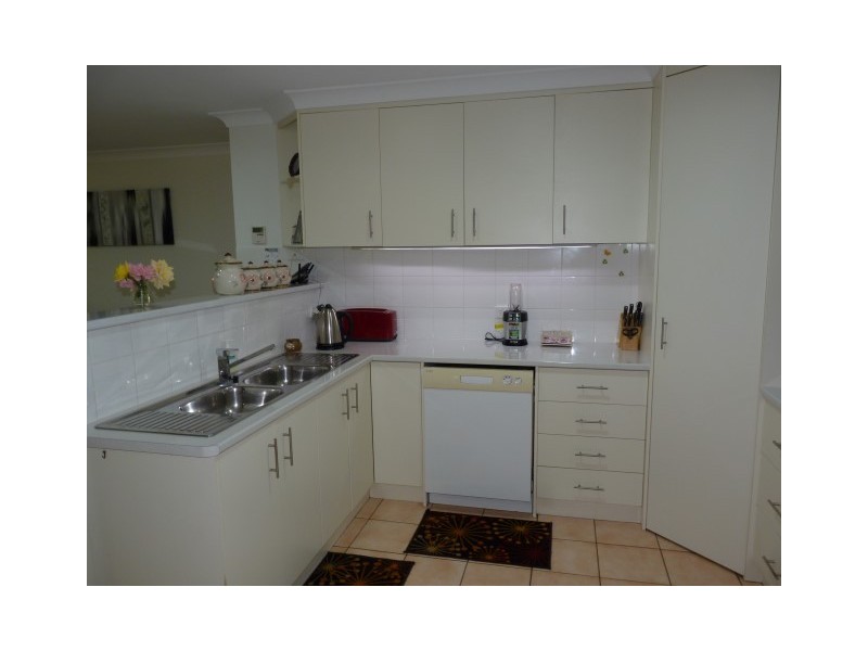 40 Ladbroke Cresent, Urangan QLD 4655