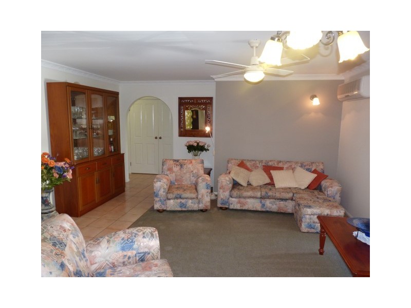 40 Ladbroke Cresent, Urangan QLD 4655
