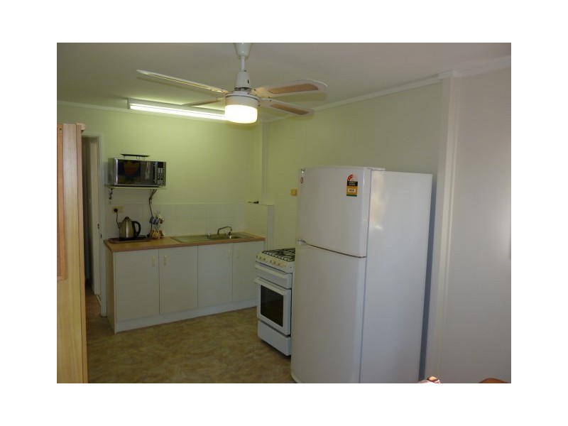 40 Ladbroke Cresent, Urangan QLD 4655