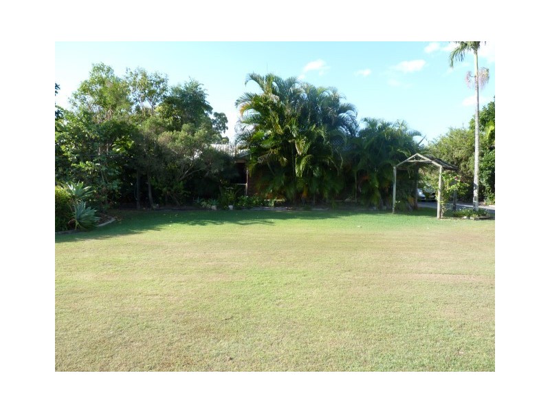 40 Ladbroke Cresent, Urangan QLD 4655