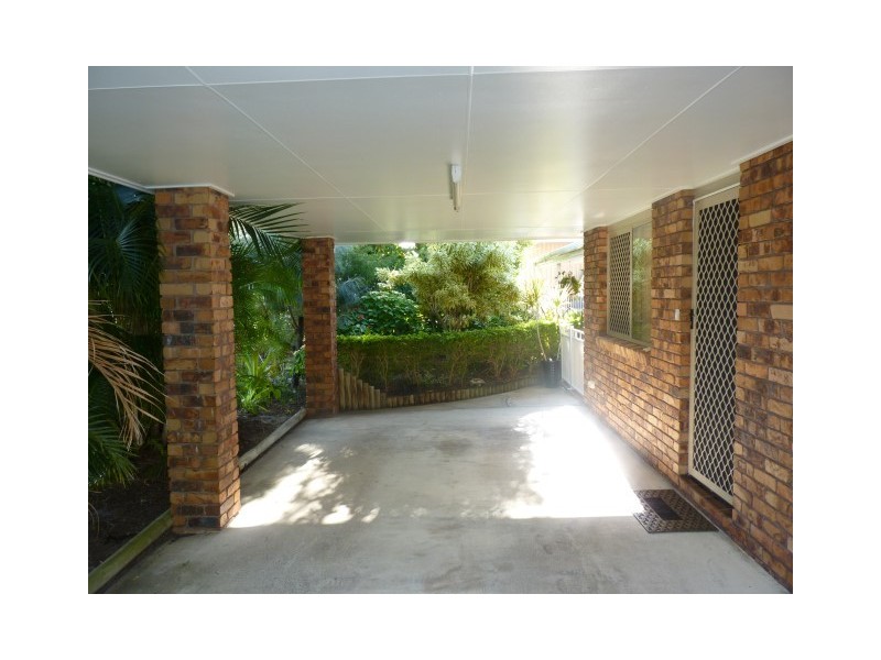 40 Ladbroke Cresent, Urangan QLD 4655