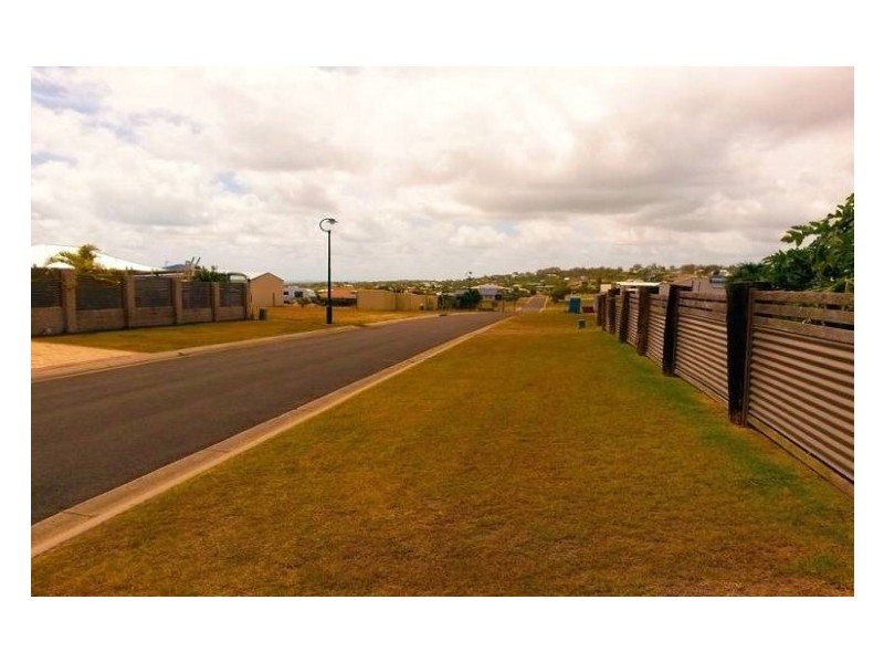 14 Brahminy Court, River Heads QLD 4655