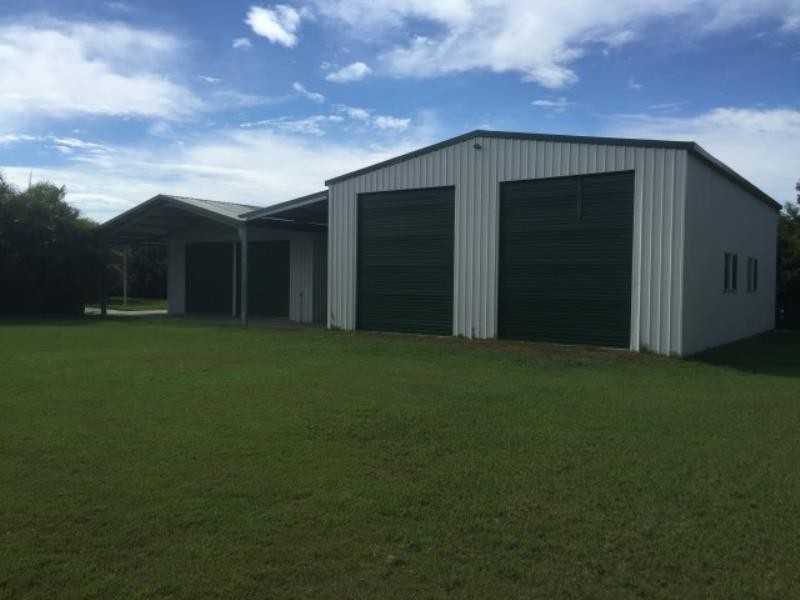 11 Moolyyir Street, Urangan QLD 4655