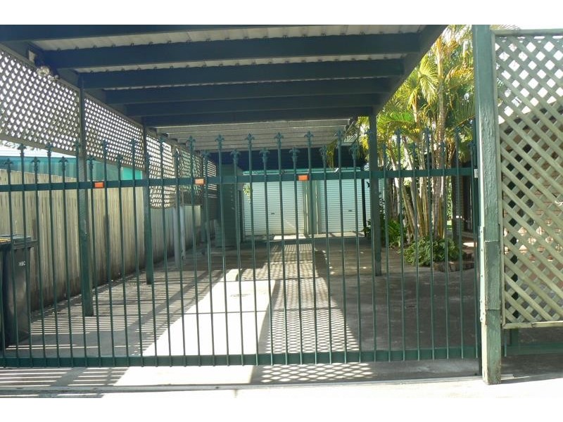 5 Sandalan Way, Urangan QLD 4655