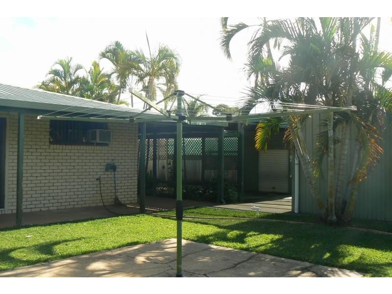 5 Sandalan Way, Urangan QLD 4655