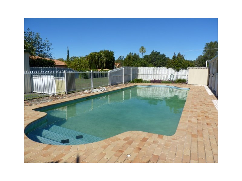 36 Sempfs Road, Dundowran Beach QLD 4655