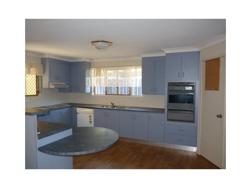 10 Mark Avenue, Toogoom QLD 4655