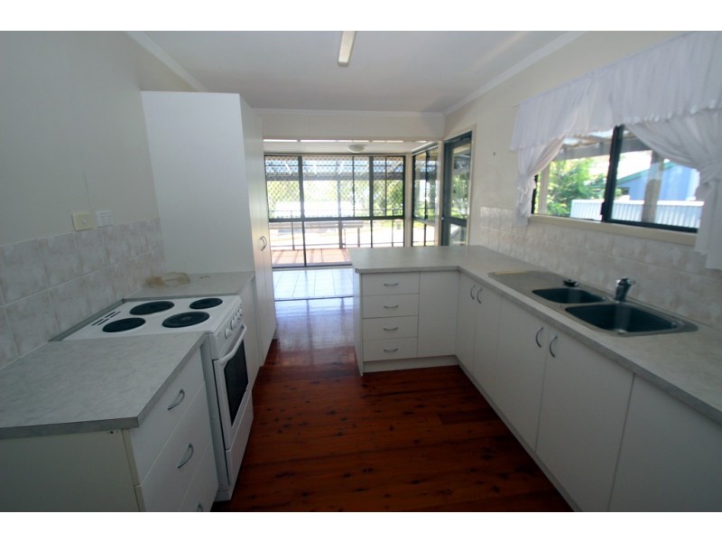 9 Island Outlook, River Heads QLD 4655