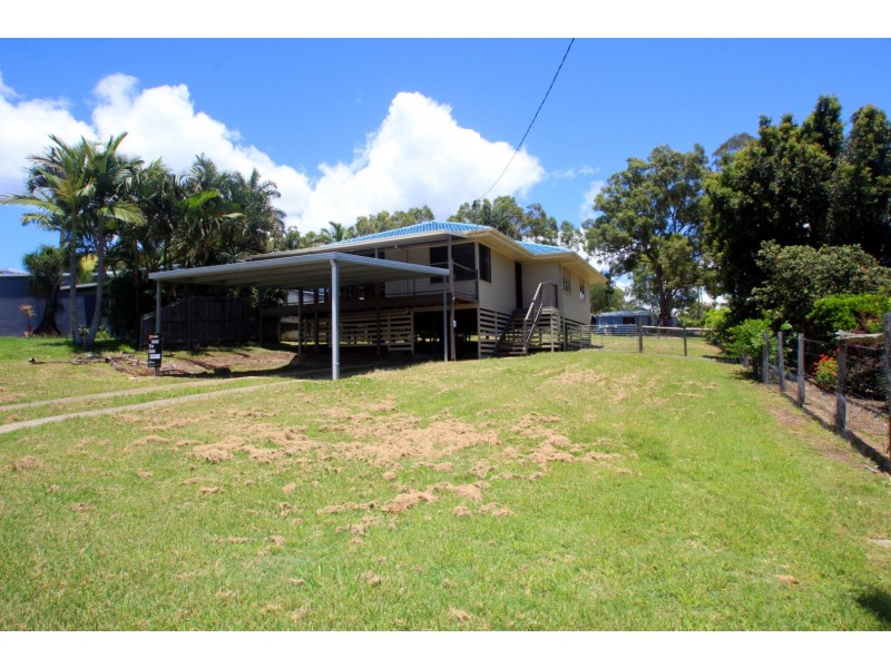 9 Island Outlook, River Heads QLD 4655