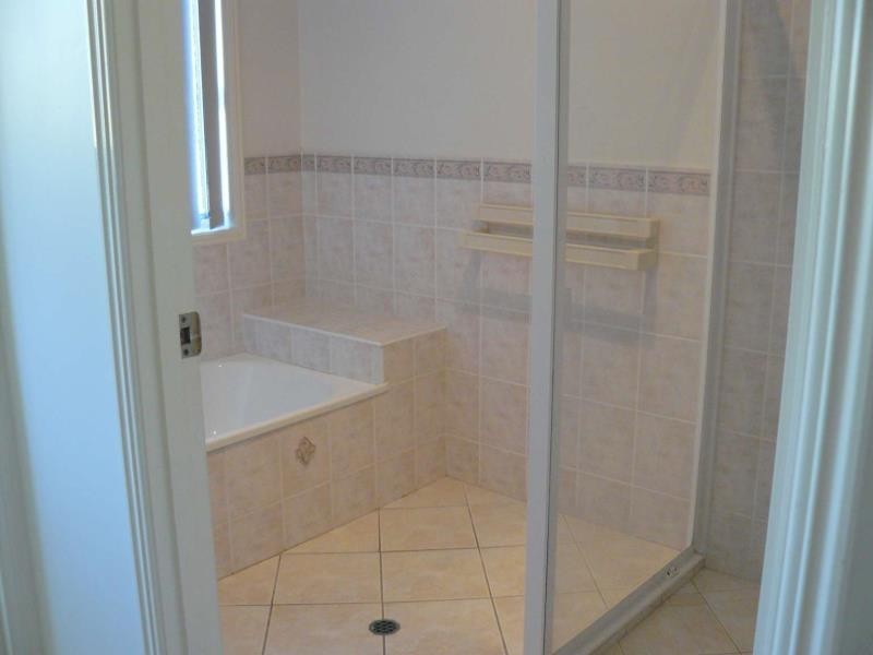 16 Jindera Court, Wondunna QLD 4655