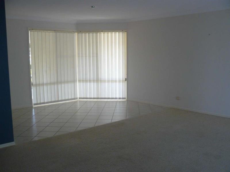 16 Jindera Court, Wondunna QLD 4655