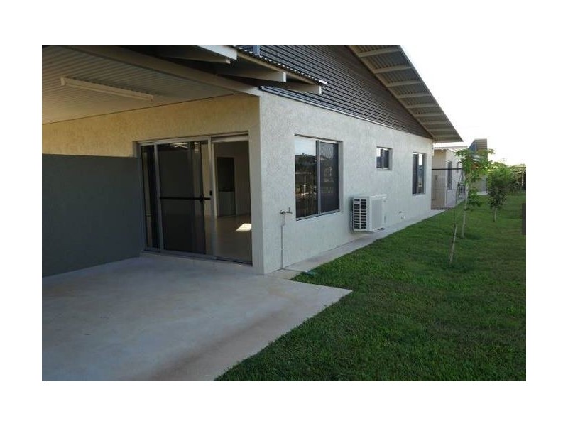 2/15 Hodge Street, Johnston NT 0832