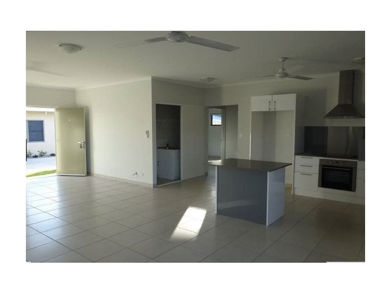 2/15 Hodge Street, Johnston NT 0832