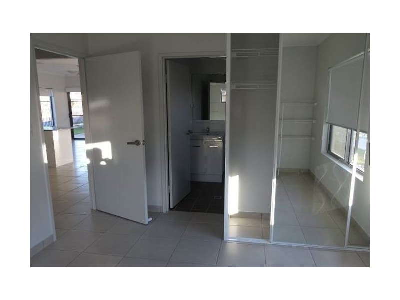 2/15 Hodge Street, Johnston NT 0832