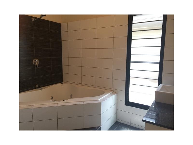 16 Hedley Place, Durack NT 0830