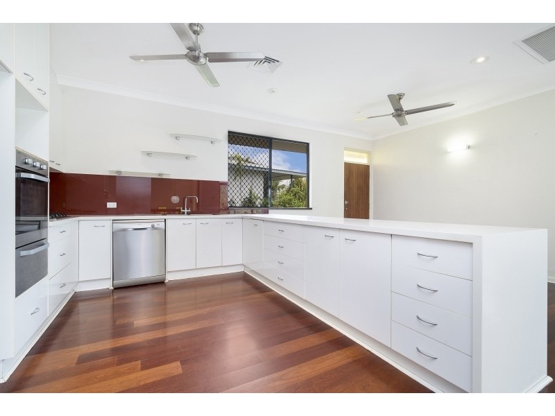 8 Hibernia Crescent, Brinkin NT 0810