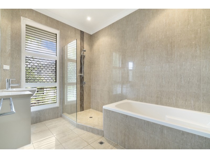 8 Hibernia Crescent, Brinkin NT 0810