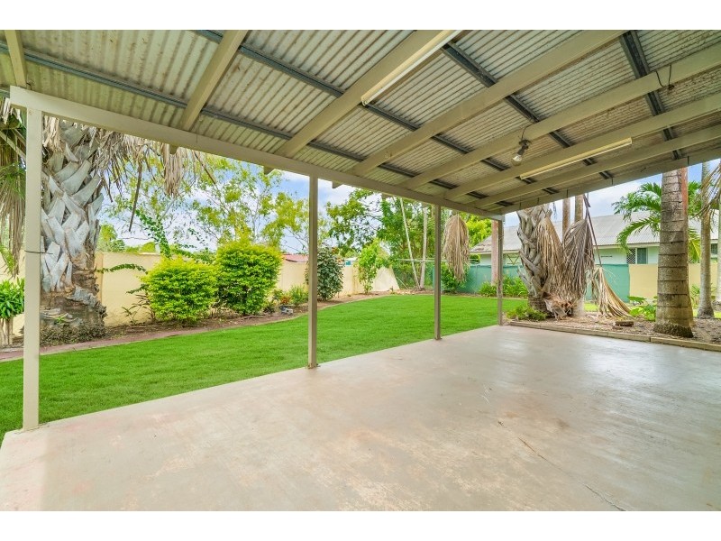 31 Muckaninnie Crescent, Moulden NT 0830