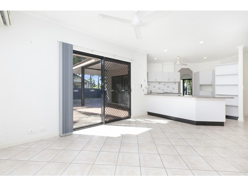 11 Lancewood Street, Rosebery NT 0832