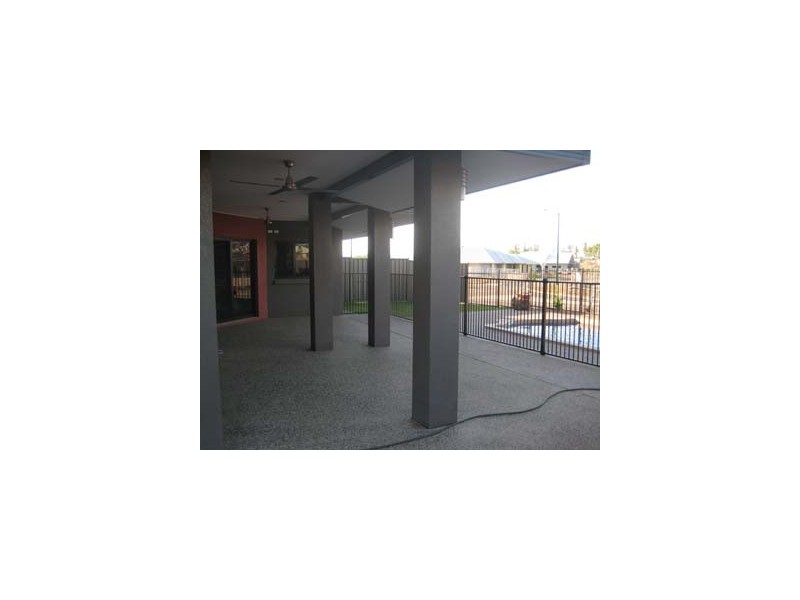 14 Matla Crescent, Lyons NT 0810