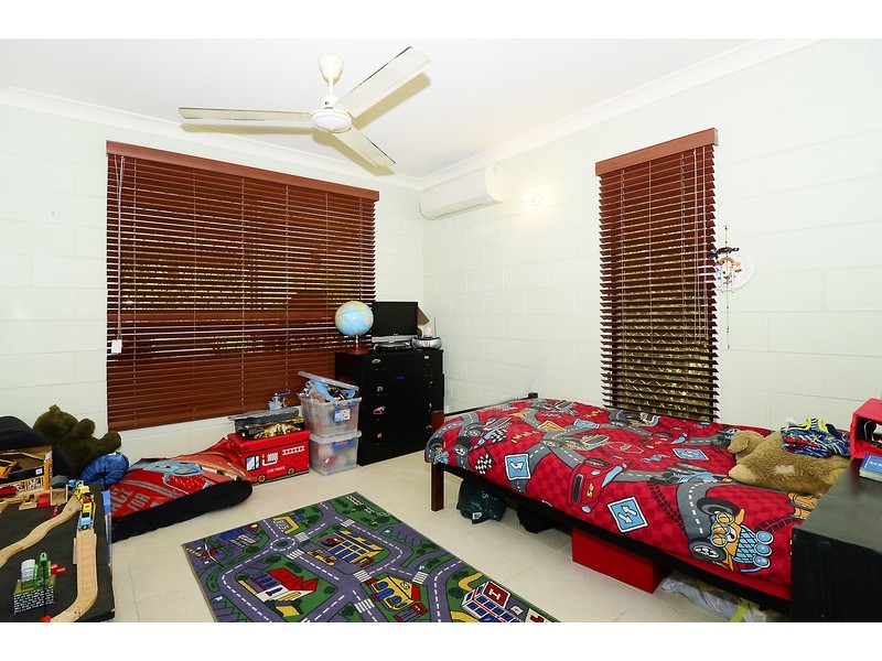 9 Ping Que Court, Moulden NT 0830