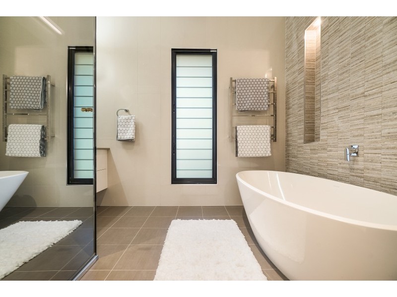 5 Donington Place, Howard Springs NT 0835