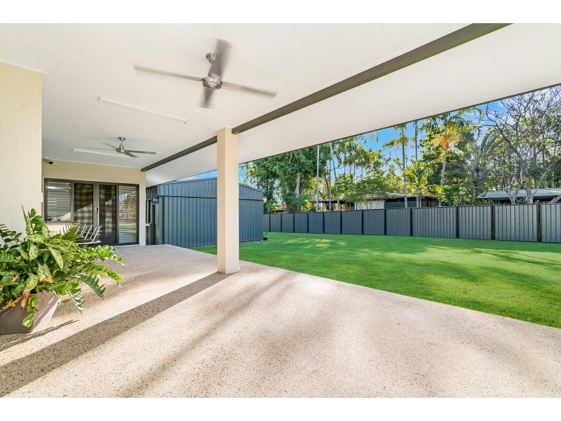 5 Donington Place, Howard Springs NT 0835