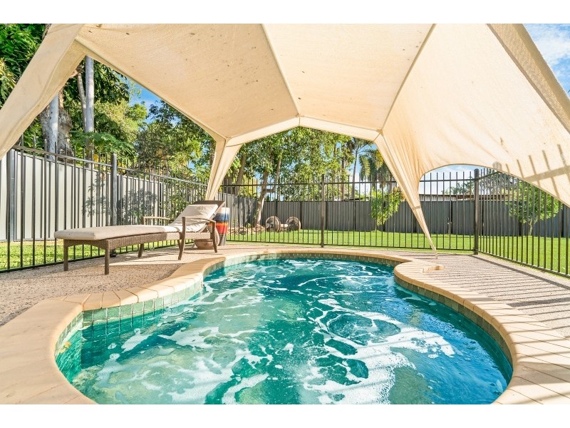5 Donington Place, Howard Springs NT 0835