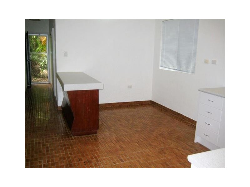 8/150 Dickward Drive, Coconut Grove NT 0810