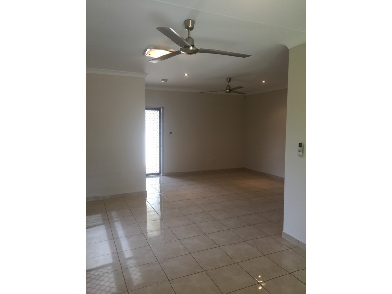 2 Bryden Street, Rosebery NT 0832