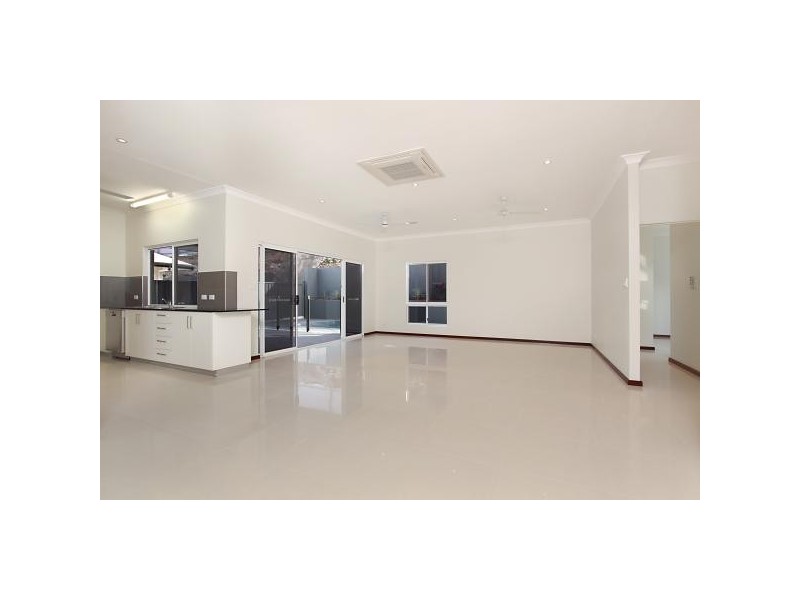 29 Villaflor Crescent, Woolner NT 0820