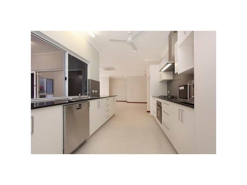 29 Villaflor Crescent, Woolner NT 0820