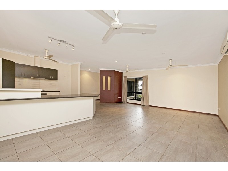 18 Catt Crescent, Farrar NT 0830