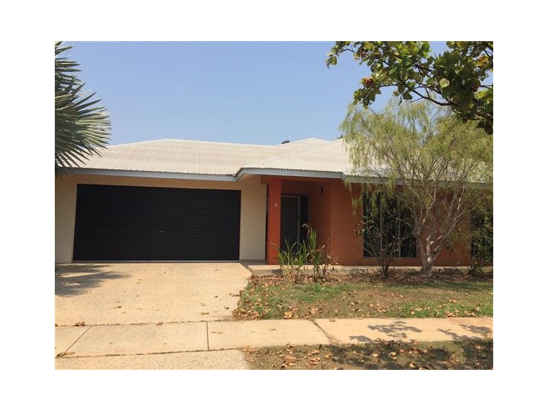 7 Danimila Terrace, Lyons NT 0810