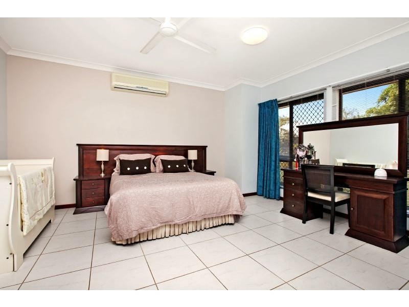 42 Richards Crescent, Rosebery NT 0832