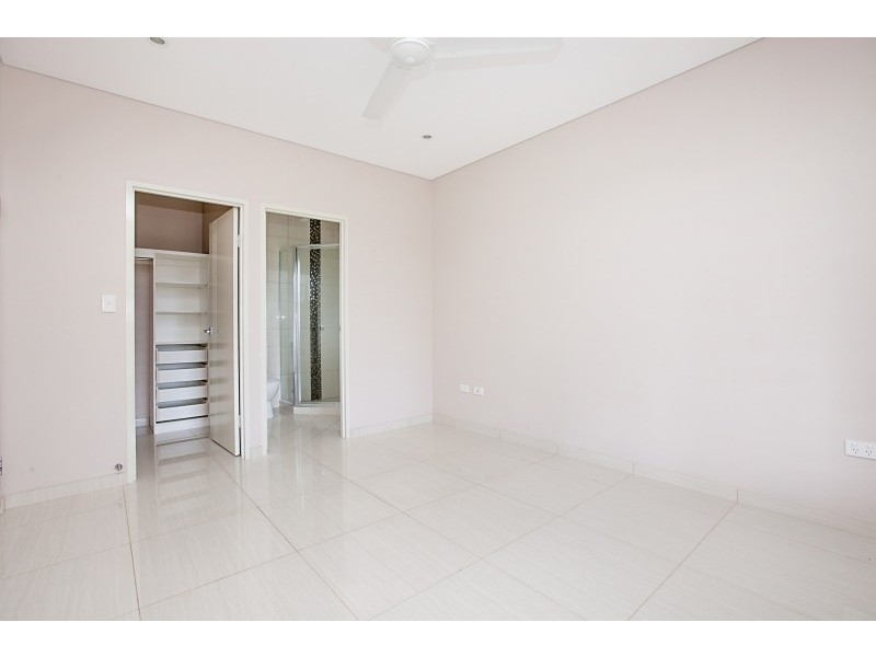 2/3 Deane Crescent, Rosebery NT 0832