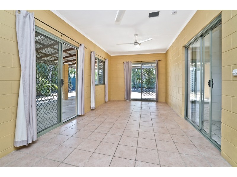 16 Granites Drive, Rosebery NT 0832