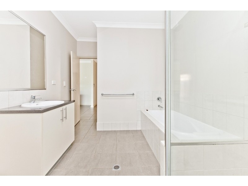 8/12 Duwun Road, Rosebery NT 0832