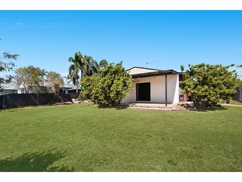 42 Hutchison Terrace, Bakewell NT 0832