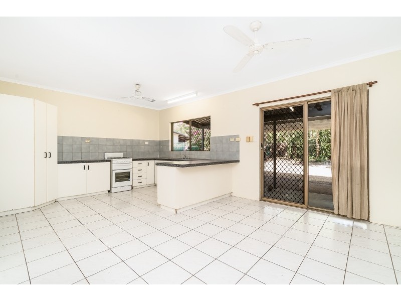 18 Strawbridge Crescent, Moulden NT 0830