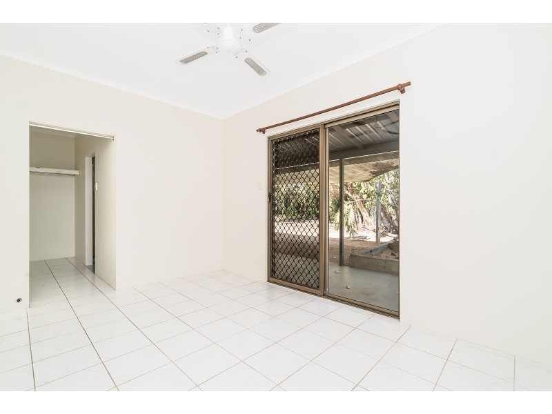 18 Strawbridge Crescent, Moulden NT 0830