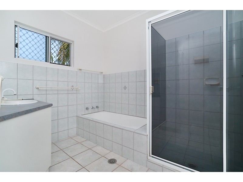 1/2 Songlark Street, Bakewell NT 0832