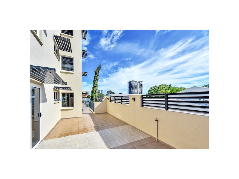 5/32 MCLACHLAN STREET, Darwin City NT 0800