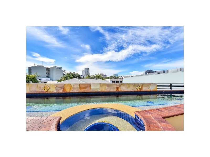 5/32 MCLACHLAN STREET, Darwin City NT 0800