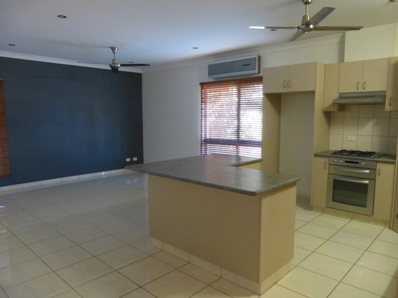 8 Davis Court, Rosebery NT 0832