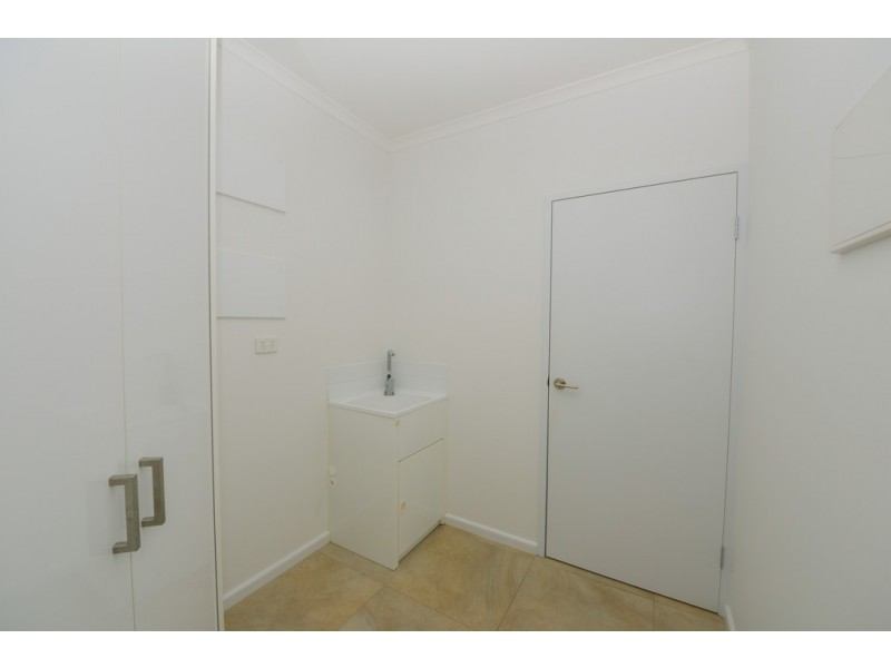 1/15 Tall Street, Johnston NT 0832