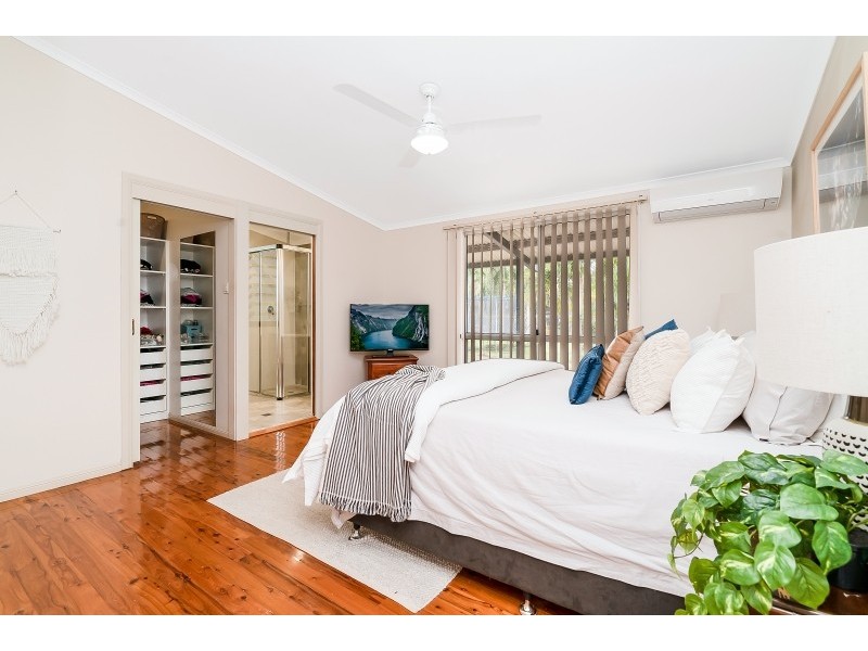 24 Landsborough Street, Bakewell NT 0832